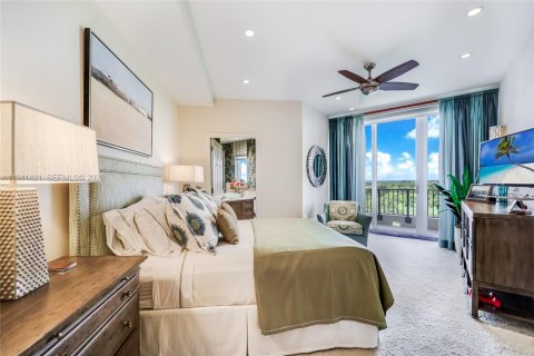 Снять в аренду кондоминиум в Корал-Гейблс, Флорида 3 спальни, 270.07м2, № 1998771 - фото 15