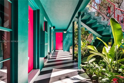 Снять в аренду квартиру в Форт-Лодердейл, Флорида 36.23м2, № 2034620 - фото 5