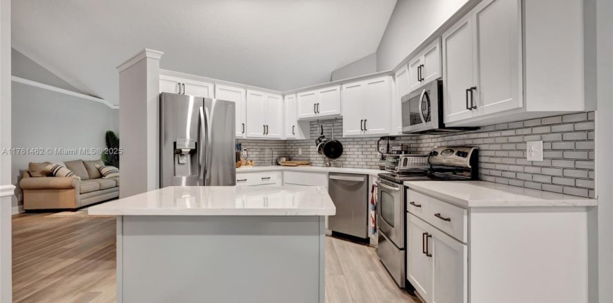 House in Jupiter, Florida 3 bedrooms, 178 sq.m. № 1860704