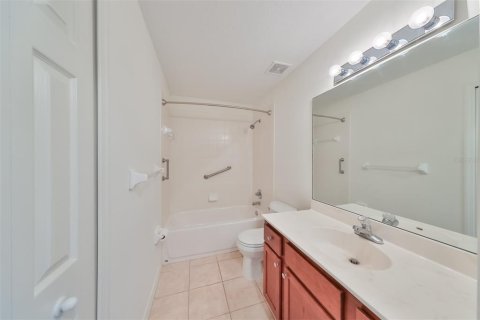 House in Lakeland, Florida 3 bedrooms, 150.87 sq.m. № 1717683 - photo 10