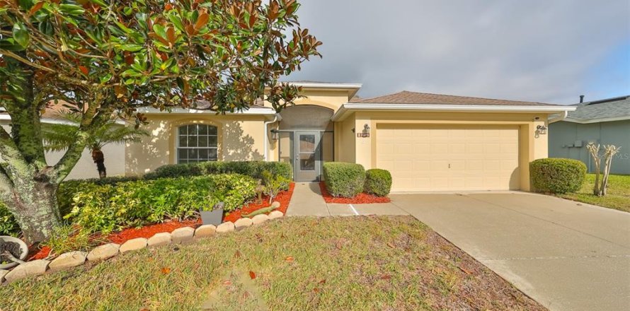 House in Lakeland, Florida 3 bedrooms, 150.87 sq.m. № 1717683