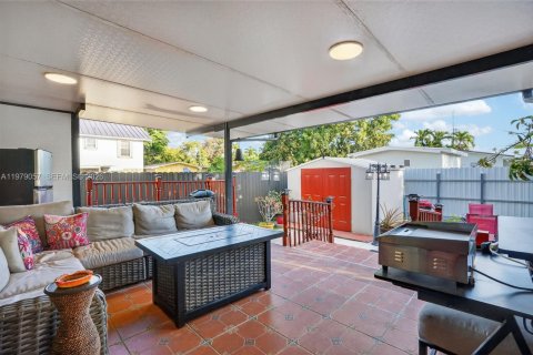 Immobilier commercial à vendre à Miami, Floride: 239.69 m2 № 2046444 - photo 25