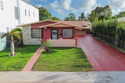 Immobilier commercial à Miami, Floride 239.69 m2 № 2046444