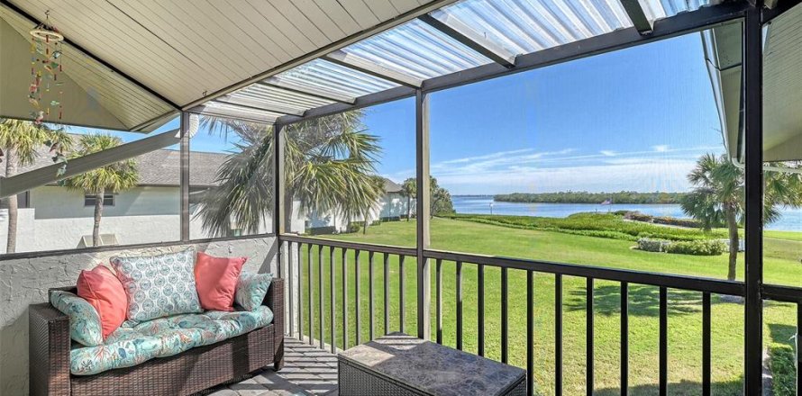 Condo in Longboat Key, Florida, 2 bedrooms № 1515647