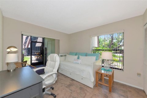 Condo in Sarasota, Florida, 2 bedrooms  № 1746393 - photo 21