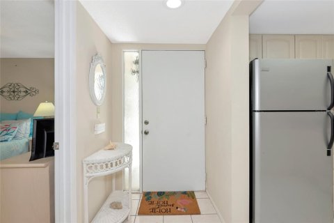 Condo in Sarasota, Florida, 2 bedrooms  № 1746393 - photo 4
