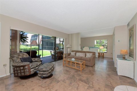 Condo in Sarasota, Florida, 2 bedrooms  № 1746393 - photo 12