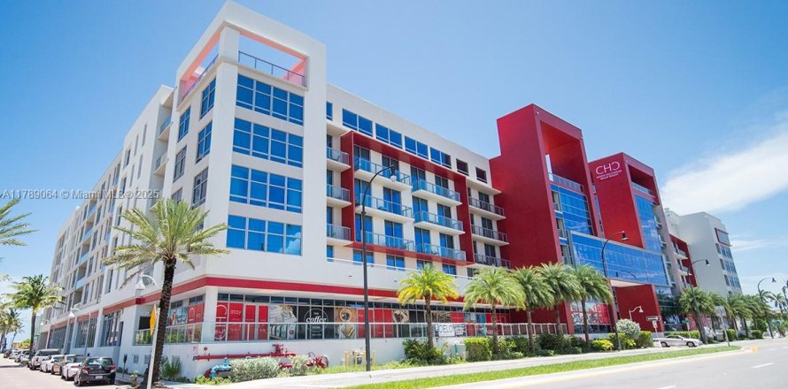 Hotel en Hollywood, Florida 2 dormitorios, 88.16 m2 № 1959067