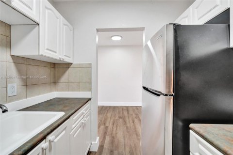 Condo in Fort Lauderdale, Florida, 1 bedroom  № 1796260 - photo 29