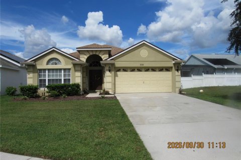 House in Clermont, Florida 3 bedrooms, 160.16 sq.m. № 2395977