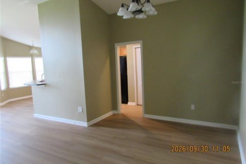 House in Clermont, Florida 3 bedrooms, 160.16 sq.m. № 2395977 - photo 12