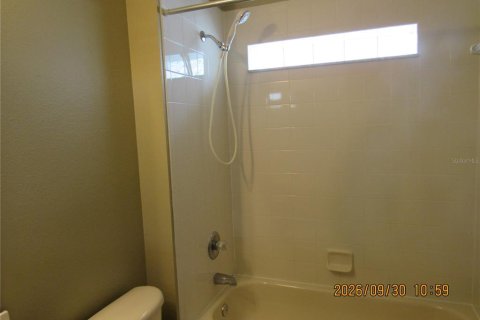 House in Clermont, Florida 3 bedrooms, 160.16 sq.m. № 2395977 - photo 26