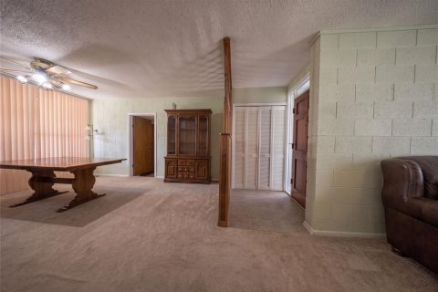 Villa ou maison à vendre à Orlando, Floride: 4 chambres, 132.2 m2 № 2419547 - photo 3