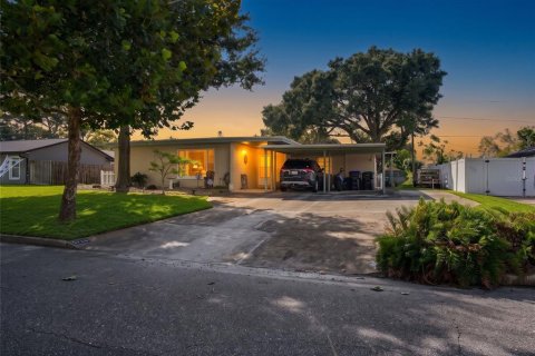 Villa ou maison à Orlando, Floride 4 chambres, 132.2 m2 № 2419547