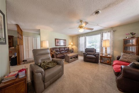 Villa ou maison à vendre à Orlando, Floride: 4 chambres, 132.2 m2 № 2419547 - photo 4