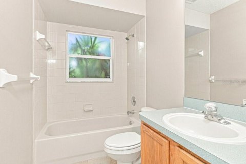 House in Hudson, Florida 3 bedrooms, 188.96 sq.m. № 2393383 - photo 15