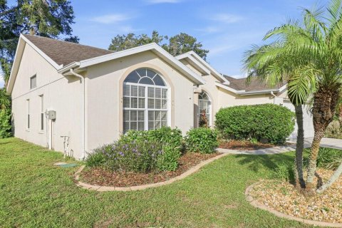 House in Hudson, Florida 3 bedrooms, 188.96 sq.m. № 2393383 - photo 3