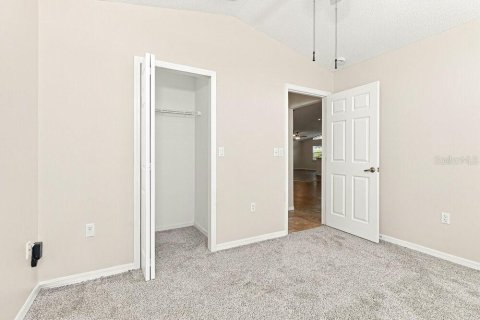 House in Hudson, Florida 3 bedrooms, 188.96 sq.m. № 2393383 - photo 13