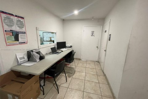 Immobilier commercial à vendre à Miami, Floride № 1832414 - photo 15