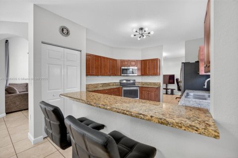 House in Homestead, Florida 3 bedrooms, 227.61 sq.m. № 1957067 - photo 10