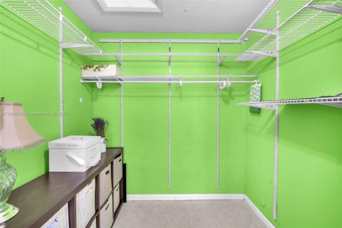 Villa ou maison à vendre à Miramar, Floride: 4 chambres, 125.42 m2 № 1966736 - photo 5