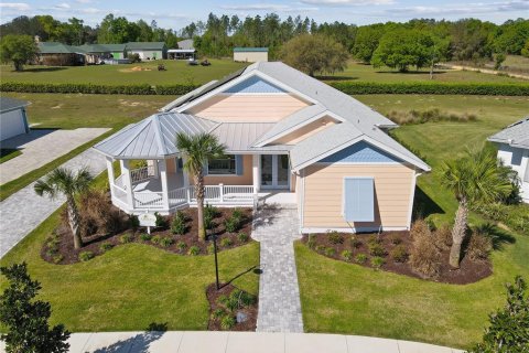 House in Lady Lake, Florida 3 bedrooms, 220.09 sq.m. № 1782702 - photo 3
