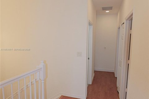 Adosado en alquiler en Miami, Florida, 4 dormitorios, 198.63 m2 № 2007840 - foto 23