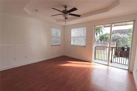 Adosado en alquiler en Miami, Florida, 4 dormitorios, 198.63 m2 № 2007840 - foto 26