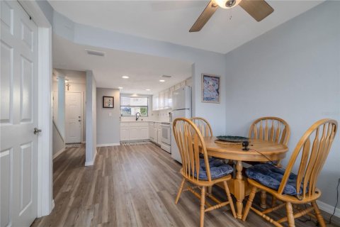 Touwnhouse à vendre à Ponce Inlet, Floride: 2 chambres, 110.55 m2 № 2330625 - photo 10