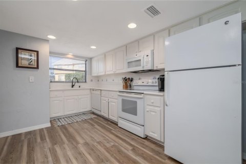 Touwnhouse à vendre à Ponce Inlet, Floride: 2 chambres, 110.55 m2 № 2330625 - photo 11