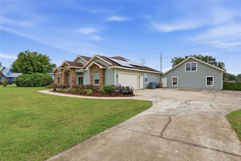 House in High Springs, Florida 4 bedrooms, 195.37 sq.m. № 2101691 - photo 30