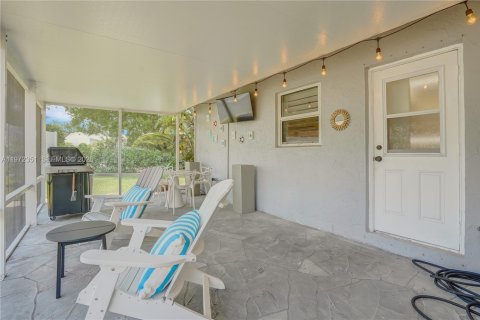 Casa en alquiler en Delray Beach, Florida, 3 dormitorios, 130.43 m2 № 2032914 - foto 27