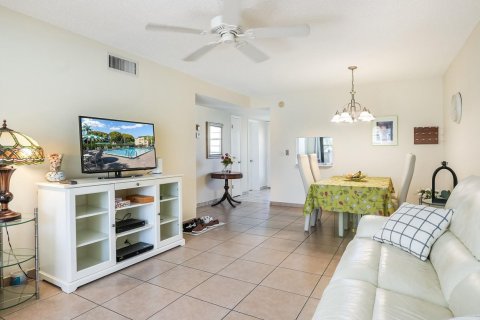 Condominio en venta en Boynton Beach, Florida, 1 dormitorio, 70.42 m2 № 2084499 - foto 12