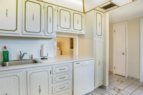 Condominio en venta en Boynton Beach, Florida, 1 dormitorio, 70.42 m2 № 2084499 - foto 9