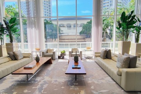 Condo in Aventura, Florida, 2 bedrooms № 1944457 - photo 7