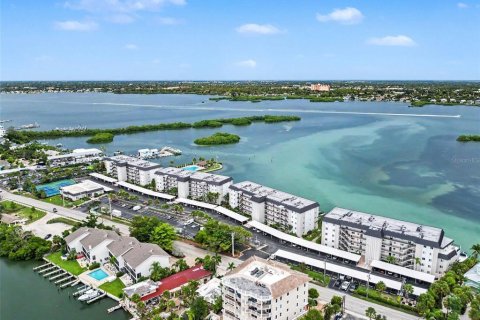 Condominio en venta en Sarasota, Florida, 2 dormitorios, 101.54 m2 № 2237865 - foto 25