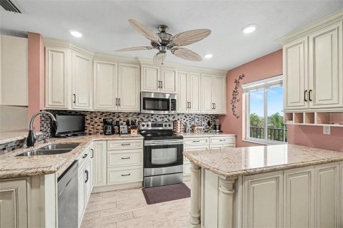 Condominio en venta en Sarasota, Florida, 2 dormitorios, 101.54 m2 № 2237865 - foto 3