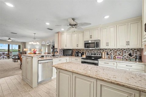 Condominio en venta en Sarasota, Florida, 2 dormitorios, 101.54 m2 № 2237865 - foto 12