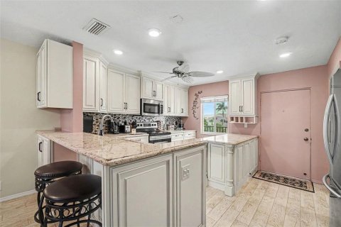 Condominio en venta en Sarasota, Florida, 2 dormitorios, 101.54 m2 № 2237865 - foto 11