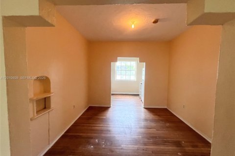 Condo in Miami Beach, Florida, 1 bedroom  № 2091002 - photo 9
