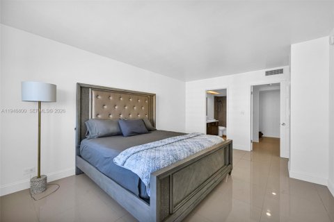 Купить кондоминиум в Санни-Айлс-Бич, Флорида 2 спальни, 100.98м2, № 2006900 - фото 17