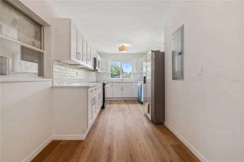 Купить виллу или дом в Тампа, Флорида 3 комнаты, 130.43м2, № 1912214 - фото 8
