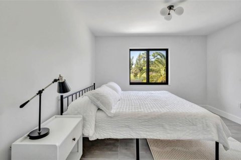 House in Port Charlotte, Florida 2 bedrooms, 98.29 sq.m. № 1882810 - photo 18