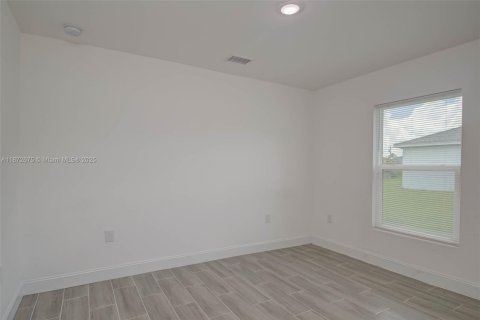 Купить коммерческую недвижимость в Лихай-Эйкерс, Флорида № 1922588 - фото 26