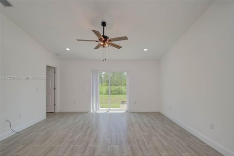 Купить коммерческую недвижимость в Лихай-Эйкерс, Флорида № 1922588 - фото 5