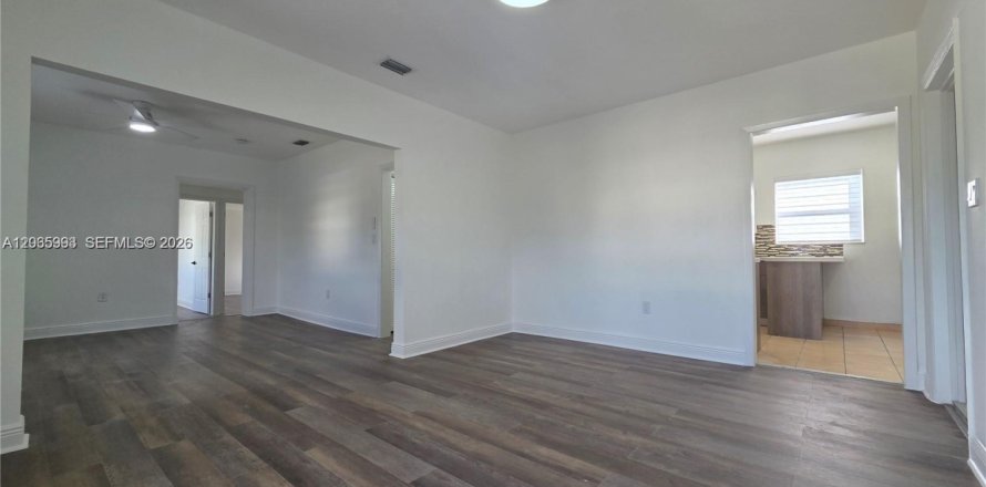 Villa ou maison à Miami, Floride 3 chambres № 2282668