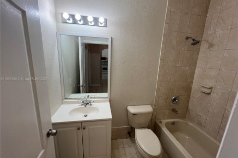 Copropriété à louer à Homestead, Floride: 3 chambres, 109.81 m2 № 1950022 - photo 23
