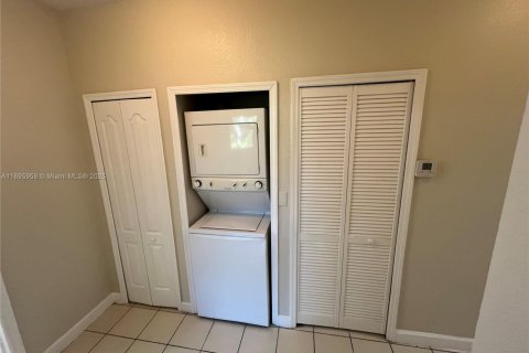 Copropriété à louer à Homestead, Floride: 3 chambres, 109.81 m2 № 1950022 - photo 15