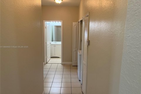 Copropriété à louer à Homestead, Floride: 3 chambres, 109.81 m2 № 1950022 - photo 14