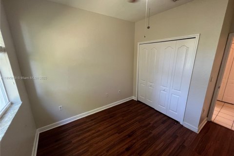 Copropriété à louer à Homestead, Floride: 3 chambres, 109.81 m2 № 1950022 - photo 18